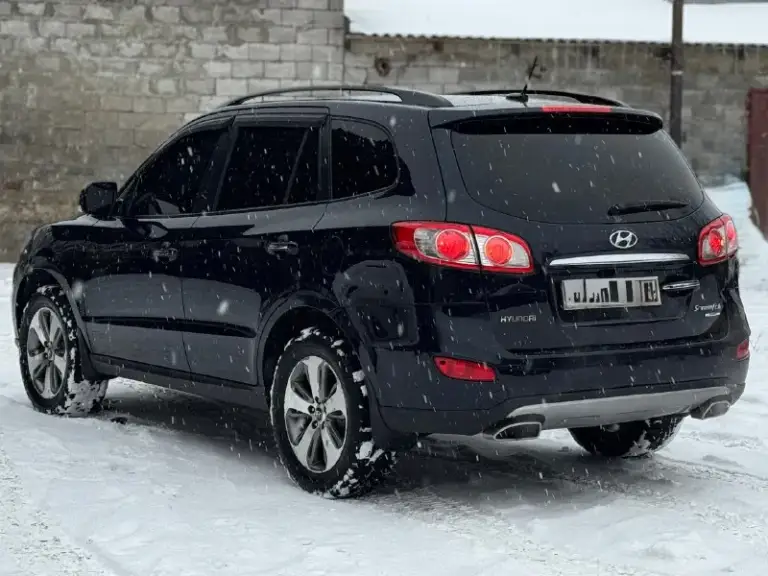 Hyundai santa fe рестайлинг,2011 г. ,двигатель 2.4,родной пробег 255т. Км, установлено гбо фирмы brc, коробка 6ст. Автомат и полный привод с блокировкой, корейская сборка, максимальная комплектация, помощь при спуске с горы, бесключевой доступ, круиз контроль и 2-х зонный климат, камера заднего вида, парктроник, датчик света, салон в отличном состоянии, по кузову без дтп, есть 2 окраса остальное в заводе,2 хозяина, все работает, ошибок нет,2 ключа, переоформление без проблем.
💰Цена-1 230 000р
🌐 Г. Донецк
☎Звоните+79493162361
📞 🇷🇺 Звоните: +79493162361 - фотография - 6