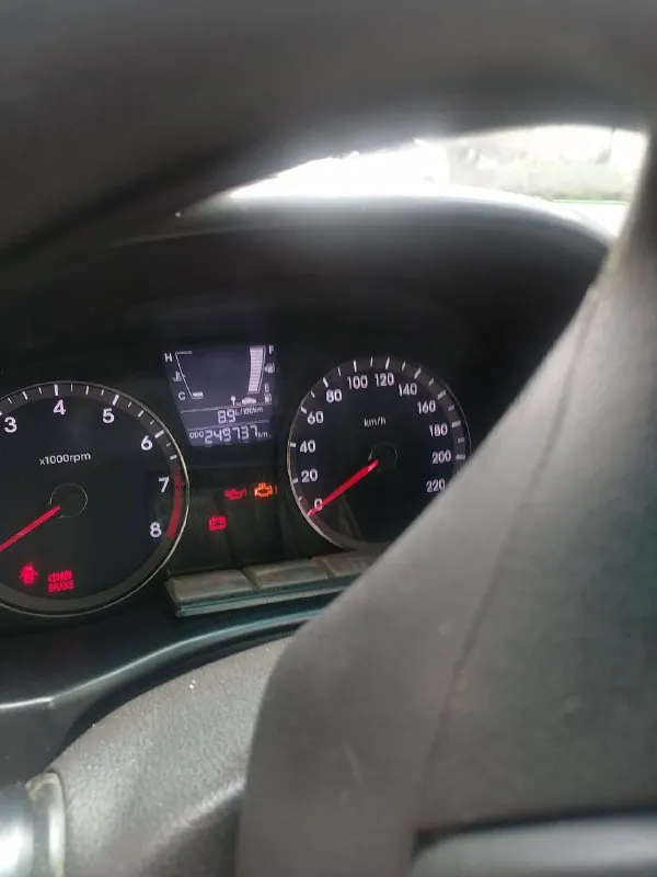 Продаю свой автомобиль hyundai accent 2011г, не solaris, автомобиль обслужен, 30тыс назад была замена цепи грм, газ - бензин, машина живая едет хорошо, как на газу, так и на бензине, масло не кушает, цена 650тыс, рублей торг.
Тел +79498116013 мариуполь
📞 Звоните: +7(949)8116013 - фотография - 4