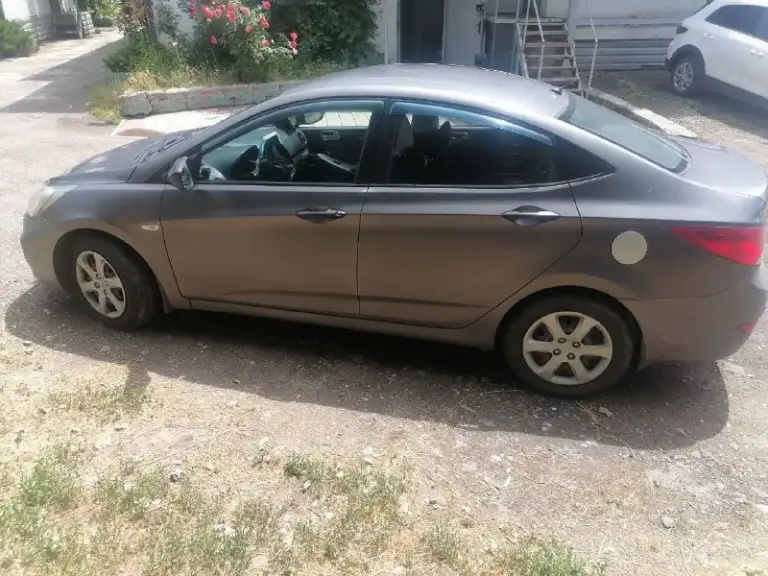 Продаю свой автомобиль hyundai accent 2011г, не solaris, автомобиль обслужен, 30тыс назад была замена цепи грм, газ - бензин, машина живая едет хорошо, как на газу, так и на бензине, масло не кушает, цена 650тыс, рублей торг.
Тел +79498116013 мариуполь
📞 Звоните: +7(949)8116013 - фотография - 5