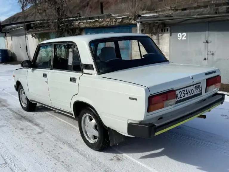 💶 Цена: 220000 ₽
🚘 Марка / модель: ваз 2107
📅 Год выпуска: 1993
📊 Пробег:98.500 км.
⛽ Двигатель: бензин 1.5
🔧 Тип кпп: механика 5 ступка.
🛞Привод: задний.
Описание: машина в очень хорошем состоянии, технически без вложений вообще.
Двигатель с коробкой на 5+
Вся ходовая новая: все тяги, шаровые, сайлентблоки, амортизаторы, пружины, новые супорта и колодки.
Дно и пороги заводские, кузов в сварке не нуждается совсем.
По электрике всё работает: печка, обогрев заднего стекла, свет, музыка.
Резина новая, тел +79494007165 донецк

📞 Звоните: +7(949)4007165 - фотография - 3