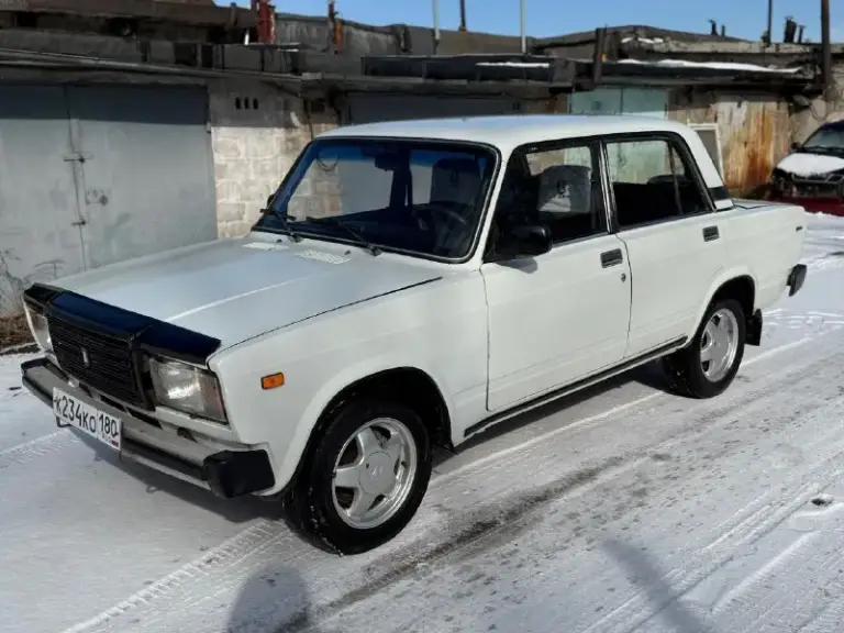 💶 Цена: 220000 ₽
🚘 Марка / модель: ваз 2107
📅 Год выпуска: 1993
📊 Пробег:98.500 км.
⛽ Двигатель: бензин 1.5
🔧 Тип кпп: механика 5 ступка.
🛞Привод: задний.
Описание: машина в очень хорошем состоянии, технически без вложений вообще.
Двигатель с коробкой на 5+
Вся ходовая новая: все тяги, шаровые, сайлентблоки, амортизаторы, пружины, новые супорта и колодки.
Дно и пороги заводские, кузов в сварке не нуждается совсем.
По электрике всё работает: печка, обогрев заднего стекла, свет, музыка.
Резина новая, тел +79494007165 донецк

📞 Звоните: +7(949)4007165 - фотография - 4