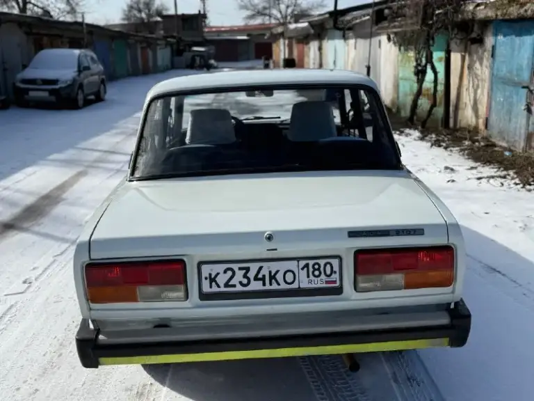 💶 Цена: 220000 ₽
🚘 Марка / модель: ваз 2107
📅 Год выпуска: 1993
📊 Пробег:98.500 км.
⛽ Двигатель: бензин 1.5
🔧 Тип кпп: механика 5 ступка.
🛞Привод: задний.
Описание: машина в очень хорошем состоянии, технически без вложений вообще.
Двигатель с коробкой на 5+
Вся ходовая новая: все тяги, шаровые, сайлентблоки, амортизаторы, пружины, новые супорта и колодки.
Дно и пороги заводские, кузов в сварке не нуждается совсем.
По электрике всё работает: печка, обогрев заднего стекла, свет, музыка.
Резина новая, тел +79494007165 донецк

📞 Звоните: +7(949)4007165 - фотография - 5