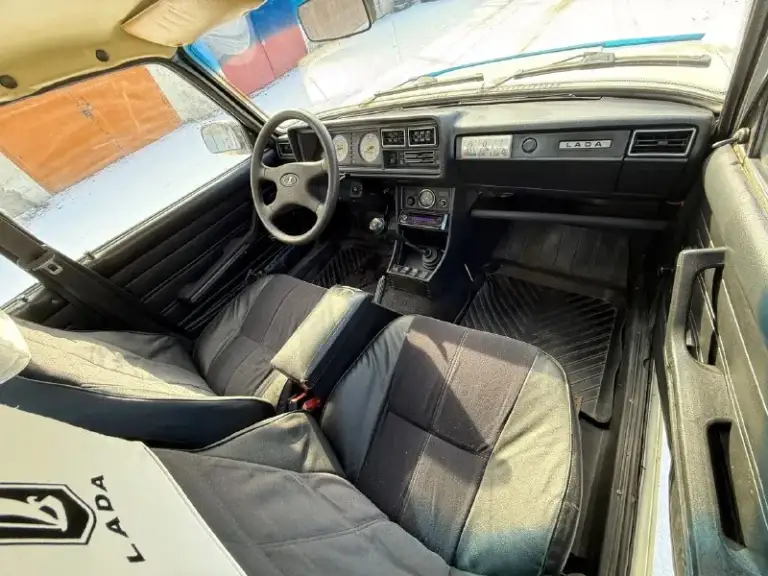 💶 Цена: 220000 ₽
🚘 Марка / модель: ваз 2107
📅 Год выпуска: 1993
📊 Пробег:98.500 км.
⛽ Двигатель: бензин 1.5
🔧 Тип кпп: механика 5 ступка.
🛞Привод: задний.
Описание: машина в очень хорошем состоянии, технически без вложений вообще.
Двигатель с коробкой на 5+
Вся ходовая новая: все тяги, шаровые, сайлентблоки, амортизаторы, пружины, новые супорта и колодки.
Дно и пороги заводские, кузов в сварке не нуждается совсем.
По электрике всё работает: печка, обогрев заднего стекла, свет, музыка.
Резина новая, тел +79494007165 донецк

📞 Звоните: +7(949)4007165 - фотография - 7