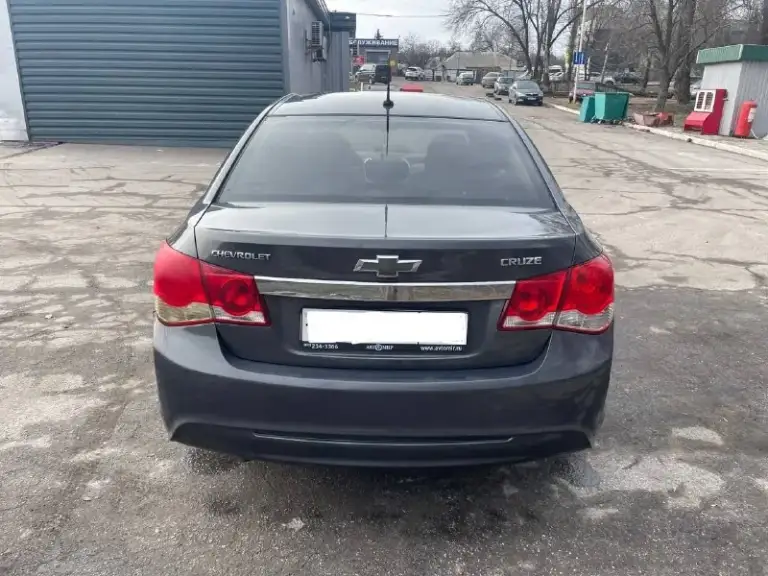 Продаю chevrolet cruze 2014 год. Я собственник !!!
Мотор самый надежный и простой 1.6 на коробке автомат 6 скоростей !
Автомобиль в хорошем техническом состоянии. Все в родной краске ! Полная гальваническая оцинковка кузова !!!
Базовая комплектация: гур, кондиционер (холодит очень хорошо), передние стеклоподъемники, подогрев сидений, обогрев заднего стекла.
Автомобиль с полным переоформлением в мрэо.
Цена 670 тыс. Руб. Торг у капота.
Номер телефона: +79497037448
+79497037448
Осмотр г. Макеевка. - фотография - 2