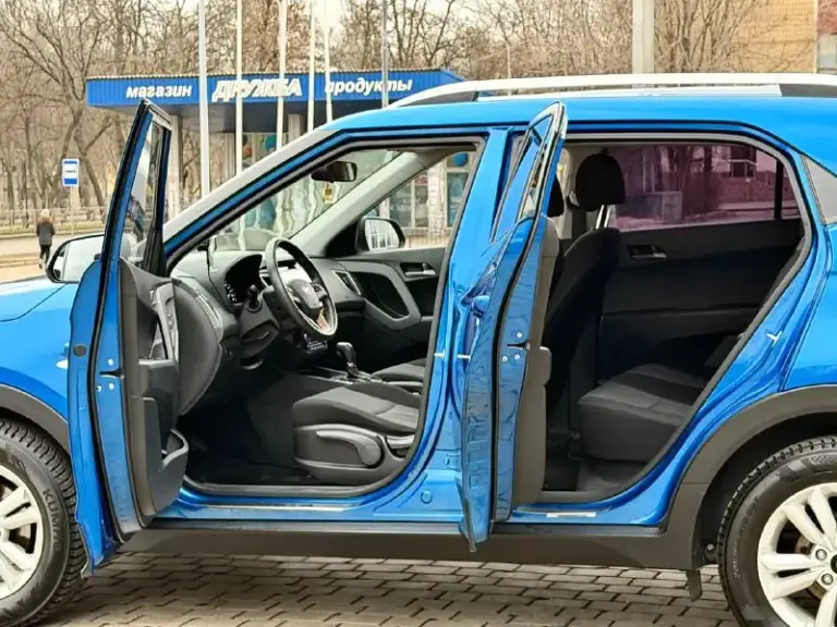 Hyundai creta
Год выпуска - 2016
Кпп - автоматическая
Цена - 1.520.000₽
Тел. +79493902663
Либо - +7 (949) 679-98-14
Продам автомобиль в идеальном состоянии, 1 хозяин из автосалона. Не битая и не крашеная ( любые проверки ) простой и экономичный бензиновый двигатель 1.6 в паре с шести ступенчатой автоматической коробкой передач, работают безупречно. По ходовой части на 5+ не требует ни каких вложений. Хорошая комплектация: климат-контроль; парктроник; 4эл. Стеклоподъемника; подогревы всех сидений; помощь при подъеме и спуске; эл. Зеркала; установлена android мультимедиа со всеми современными плюшками и не плохой акустикой; мультируль; антизанос; антибукс; круиз-контроль; камера заднего вида; штатные диски; релинги; biled оптика ( светит шикарно ) чистый и ухоженный не прокуренный салон. Сигнализация с автозапуском. Запаска не разу не ставилась. Родной пробег 174.000км но состояние авто не побоюсь этого слова - как новое. Кто захочет ознакомиться
📲 Tg: @vladimir_23_23_23
📞 Звоните: +7(949)3902663 - фотография - 5