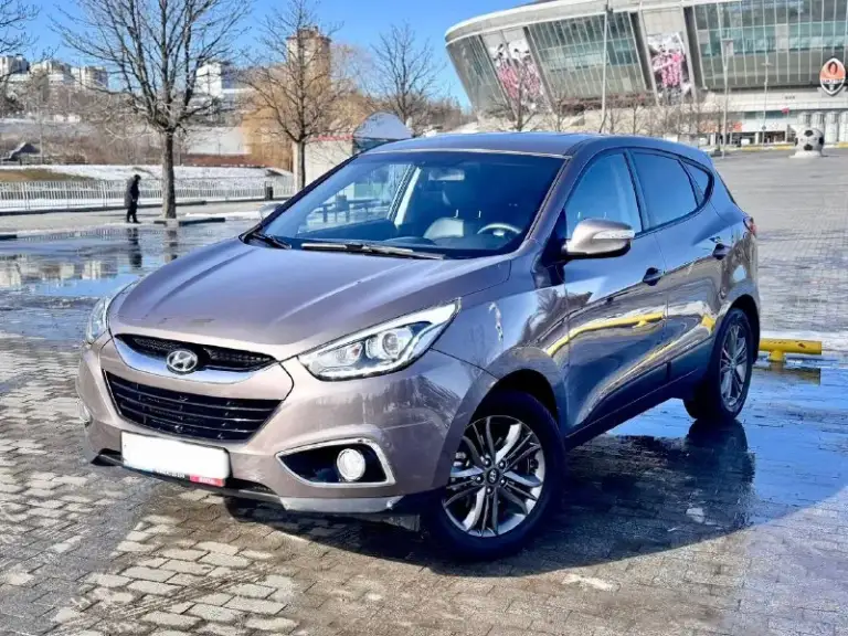 К вашему вниманию hyundai ix35 2014 года мотор 2.0 бензин
Пробег 132 тыс
В идеальном состоянии как по кузову так и технически
Мотор работает отдично тихо без посторонних шумов
Коробка работает как нужно переключает плавно не пинает не задерживает
Все в идеале
Автомобиль в родном окрасе
Без дтп!
Все стекла родные!!!
В этом автомобиле есть все для комфортной езды.
Юридически чистый автомобиль!!!
Продажа по договору купли-продажи или через мрэо!!!!
Комплектация
-Датчик света:
-Датчик дождя:
-Круиз контроль:
-Доводчики стёкол:
-Подогревы всех сидений:
-Помощь при спуске:
-Адаптивные фары:
-Парктроники:
-4 Стекло подъёмника:
-Электро зеркала:
-Подогрев зеркал заднего вида:
-Бортовой компьютер:
-Регистрация р. Ф 🇷🇺🇷🇺🇷🇺
Цена 1 420 000
Тел +79495095858
Тел +79895435743 телега ватсап - фотография - 1