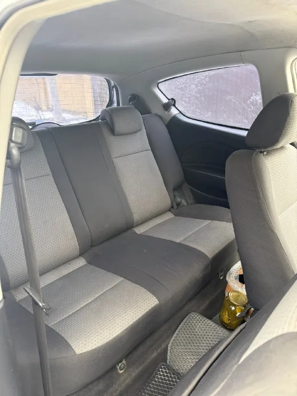 Продам chevrolet авео 2008г,3дв хетчбек двигатель 1.5,пробег 201000км, кпп механика. Авто с салона в одних руках, есть вся история обслуживания авто. Машина не гнилая, пороги и днище в отличном состоянии, красился предний бампер и правое передние крыло, остальные детали в родной краске.
На 197тыс была замена масла в двс, рулевая рейка (новая), фильтра все включая топливный, тормозные диски и колодки, саленблоки подрамника, и еще по мелочи.
Комплектация:кондиционер, стеклоподъемники с доводчиком, абс, электрозеркала.
Цена 450.000 рублей
Вопросы по телефону +79495177632
📞 Звоните: +7(949)5177632 - фотография - 9