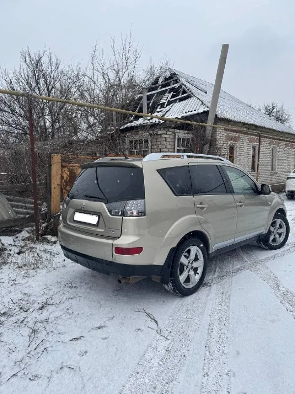 Mitsubishi outlander xl, японец
Год выпуска: 2008 год
Пробег: 243 000
Объём двигателя: 2,4 л.
Топливо: газ/бензин
Кпп:
Собственник: да
Цена: 1 200 000
Город: станица луганская.
Вопросы по телефону: +79595211341
+79595211358
📞 Звоните: +7(959)5211341 - фотография - 3