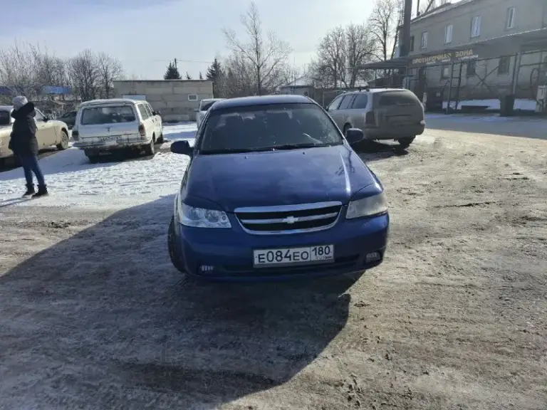 Продам chevrolet лачетти 2008 год.
216 Тис пробег. Газ⛽
В хорошем состоянии, двигатель ходовка в норме, машиной владею 2 года, все делалось своевременно. По кузову есть возрастные коцки в общем смотрится не плохо. Салон в чехлах, стоит андроид магнитола. 550000 торг. +79496490251.
📞 Звоните: +7(949)6490251 - фотография - 2