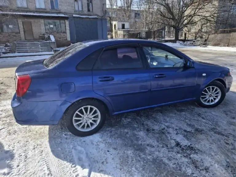 Продам chevrolet лачетти 2008 год.
216 Тис пробег. Газ⛽
В хорошем состоянии, двигатель ходовка в норме, машиной владею 2 года, все делалось своевременно. По кузову есть возрастные коцки в общем смотрится не плохо. Салон в чехлах, стоит андроид магнитола. 550000 торг. +79496490251.
📞 Звоните: +7(949)6490251 - фотография - 3