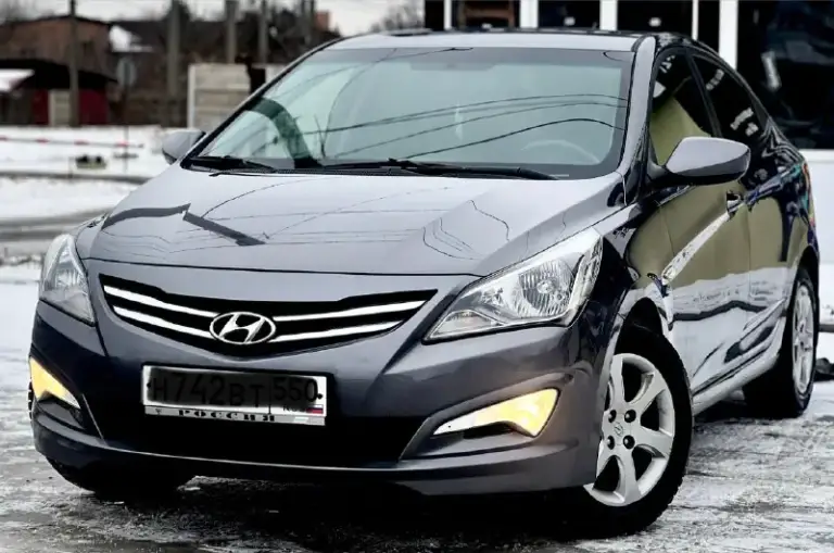 Продам hyundai solaris
Год:2016
Коробка:автомат
Мотор:1.6
Цена:1.050.000₽
Номер: +79491003435 или +79493687228 на обоих номерах есть телеграмм связь не всегда хорошо ловит!
Авто в прекрасном внешнем и техническом состоянии, вложений не требуют от слова совсем, как говориться сел и поехал, экономичный и надежный мотор 1.6 в паре с классическим шести ступенчатым автоматом, кузов авто выглядит как на фото без ржавчины и повреждений, машина в хорошей комплектации, кондиционер, мульти руль, подогревы сидений, парктроники, четыре стекло подъемника, электра зеркала, полный бортовой компьютер, датчики дождя и свет, обогрев переднего и заднего стекла, и многое другое, большое информация по телефону
📞 🇷🇺 Звоните: +79491003435 - фотография - 3