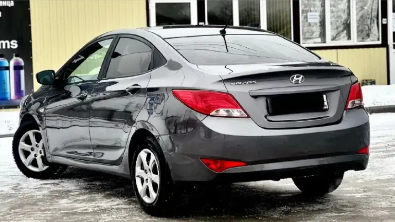 Продам hyundai solaris
Год:2016
Коробка:автомат
Мотор:1.6
Цена:1.050.000₽
Номер: +79491003435 или +79493687228 на обоих номерах есть телеграмм связь не всегда хорошо ловит!
Авто в прекрасном внешнем и техническом состоянии, вложений не требуют от слова совсем, как говориться сел и поехал, экономичный и надежный мотор 1.6 в паре с классическим шести ступенчатым автоматом, кузов авто выглядит как на фото без ржавчины и повреждений, машина в хорошей комплектации, кондиционер, мульти руль, подогревы сидений, парктроники, четыре стекло подъемника, электра зеркала, полный бортовой компьютер, датчики дождя и свет, обогрев переднего и заднего стекла, и многое другое, большое информация по телефону
📞 🇷🇺 Звоните: +79491003435 - фотография - 5