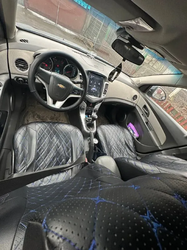 Продам   chevrolet cruze 2010 года 146 тыс пробега, я собственник, по технике без нареканий на 5+ все вопросы по телефону +79497242696
Цена 730 торг у капота. Возможен обмен в обе стороны.
📞 Звоните: +7(949)7242696 - фотография - 4