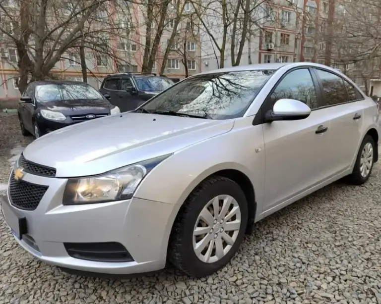 Chevrolet круз 2012г кузов в отличнейшем состоянии, в дтп не был, полностью в родном окрасе машина хозяйская, за всю историю всего 2 владельца, у последнего была более 11 лет оригинал птс оригинальный пробег 147тыс самый надежный двигатель 1.6 на механике работает тихо, не дымит, вложений не требует грм меняли на 110тыс, масло каждые 6-7 тысяч на отличной зимней шипованной резине цену вижу 850тыс звоните или пишете в телеграм +79494129599 донецк
📞 Звоните: +7(949)4129599 - фотография - 1