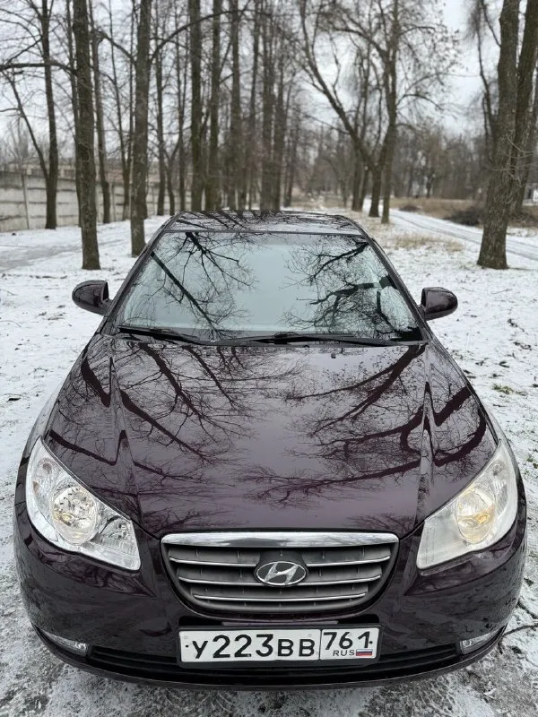 Продам hyundai elantra🔥
Год выпуска:2008🔥
Пробег, км:180.000(оригинал) 🔥
Модификация:1.6мт 🔥
Тип двигателя:бензин🔥
Коробка передач :механика 🔥
Привод:передний🔥
Тип кузова : седан🔥
Koмплeктaция: gls🔥
Цвет: фиолетовый🔥
Машина на полном ходу, не требует никаких вложений от слова совсем. Сделана полная полировка кузова. Установлена новая зимняя шипованная резина. Обслужена ходовая часть автомобиля.
Мотор в идеальном состоянии, не троит, не дымит, не имеет каких либо посторонних звуков.
Мкпп-в идеальном состоянии, все передачи включаются мягко, без хрустов, ничего не выбивает.
Ходовая-мягкая, ничего не стучит, не тарабанит, всё что нужно было - поменяно.
Салон в идеальном состоянии, без потертостей и каких-либо нюансов.
Так же имеется видео, по просьбе отправлю для более лучшего осмотра авто.
Готов к выезду в любой сервис по вашему желанию.
Многое могу не описать. При встречу всё расскажу и покажу.
Цена:599.999 тысяч
Возможен пригон по договоренности.
Возможен обмен.
Номер для связи: +79495752024 - фотография - 6