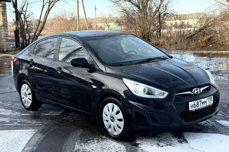 Hyundai solaris
Цена-740.000руб
Год-2012
Мотор-1.4
Привод-передний
Коробка-механика
Пробег-190.000км
Два хозяина!
Хорошая комплектация:
Кондиционер
Полный электростеклопакет
Электрорегулировка зеркал
Подогрев передних сидений
Подогрев переднего и заднего стекла
Мультируль
Сенсорная мультимедиа с камерой заднего вида
Bluetooth, aux, usb
Хорошая музыка
Новая зимняя резина
Г. Торез
☎️ +79495612902 - фотография - 3