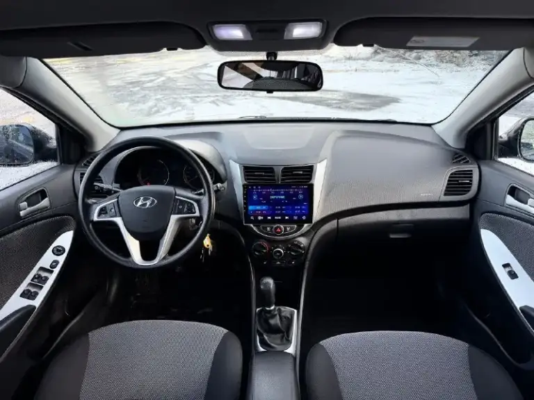 Hyundai solaris
Цена-740.000руб
Год-2012
Мотор-1.4
Привод-передний
Коробка-механика
Пробег-190.000км
Два хозяина!
Хорошая комплектация:
Кондиционер
Полный электростеклопакет
Электрорегулировка зеркал
Подогрев передних сидений
Подогрев переднего и заднего стекла
Мультируль
Сенсорная мультимедиа с камерой заднего вида
Bluetooth, aux, usb
Хорошая музыка
Новая зимняя резина
Г. Торез
☎️ +79495612902 - фотография - 8
