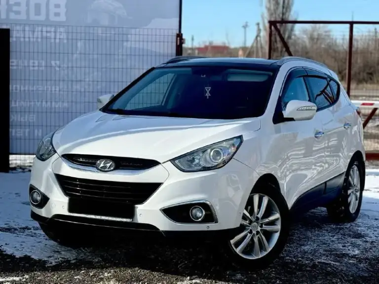 🚗
Hyundai ix35 г( 2013 рестайлинг ) цена 1450000 кпп автомат пробег 150 птс оригинал без дтп самая максимальная комплектация панорамная крыша противоугонная система сигнализация
Без ключевой доступ
Помощь при вождении:
Круиз-контроль
Парктроник задний и передний
Камера заднего вида и переднего
(Система автоматической парковки )
Система помощи при старте в гору
Датчик света
Датчик дождя электростеклоподъемники передние и задние электропривод зеркал
Охлаждаемый перчаточный ящик
Подогрев сидений водителя и пассажира обогрев зеркал обогрев заднего стекла обогрев зоны стеклоочистителей мультимедиа и навигация: навигационная система сабвуфер infinity
Bluetooth aux 6 колонок авто в идеале все вопросы по телефону: +7(949)4737372 (+79081827373 телеграмм )
Цена: 1450000 ₽
📲 Tg: андрей
📞 🇷🇺 Звоните: +79494737372

Авторынок днр донецк - фотография - 1