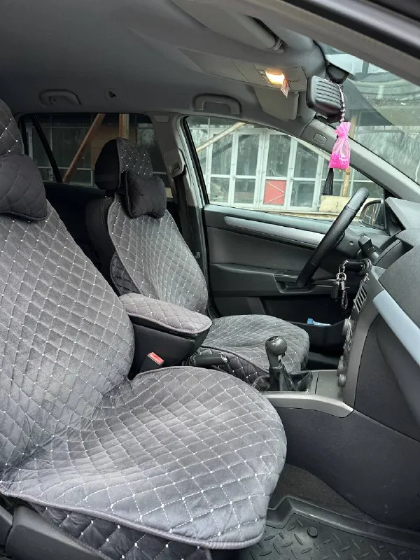 Продам семейный универсал opel astra h caravan, 2006 года выпуска с мотором 1.6 twinport бензин, пробег 223000 км, один владелец, машина пригнана из германии в 2019 году. Остекление все оригинальное. По кузову гнили и ржавчины нет.
Родной окрас, дтп некогда не было!
👑👑👑👑👑👑👑👑 - фотография - 10
