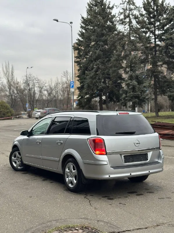 Продам семейный универсал opel astra h caravan, 2006 года выпуска с мотором 1.6 twinport бензин, пробег 223000 км, один владелец, машина пригнана из германии в 2019 году. Остекление все оригинальное. По кузову гнили и ржавчины нет.
Родной окрас, дтп некогда не было!
👑👑👑👑👑👑👑👑 - фотография - 5