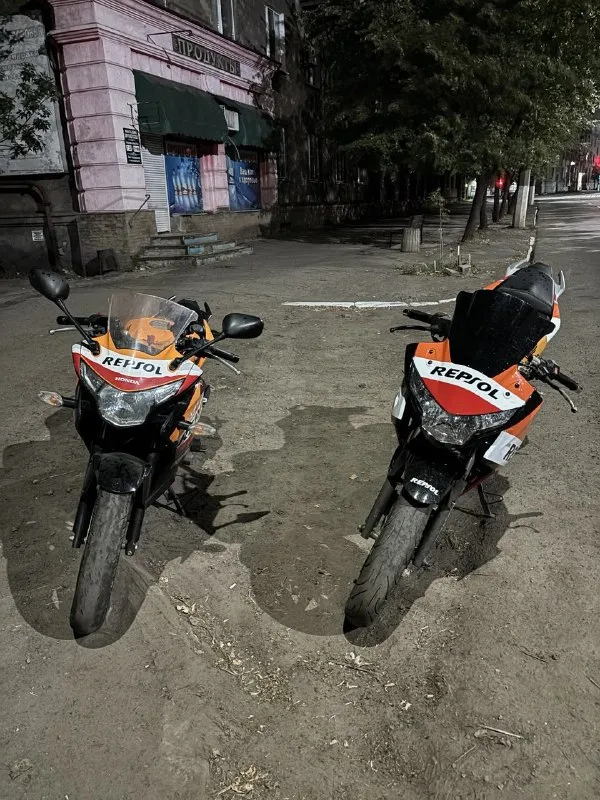 Продам 🔥
Реплика honda cbr 250 2014 💣
Zonshen 150 cm 🚀
Пластик 2025 года от хонды.
Фара хонда
Приборная панель хонда !
Резина зад pirelli перед mishelin 🏍
Сидушки заменил в конце сезона !
Высокий и большой 🔥
Все работает светится ⚡
По документам ровно
Цена - 115 тыс руб ( разумный торг ! )
+79591377195
Алчевск

📞 Звоните: +7(959)1377195 - фотография - 3