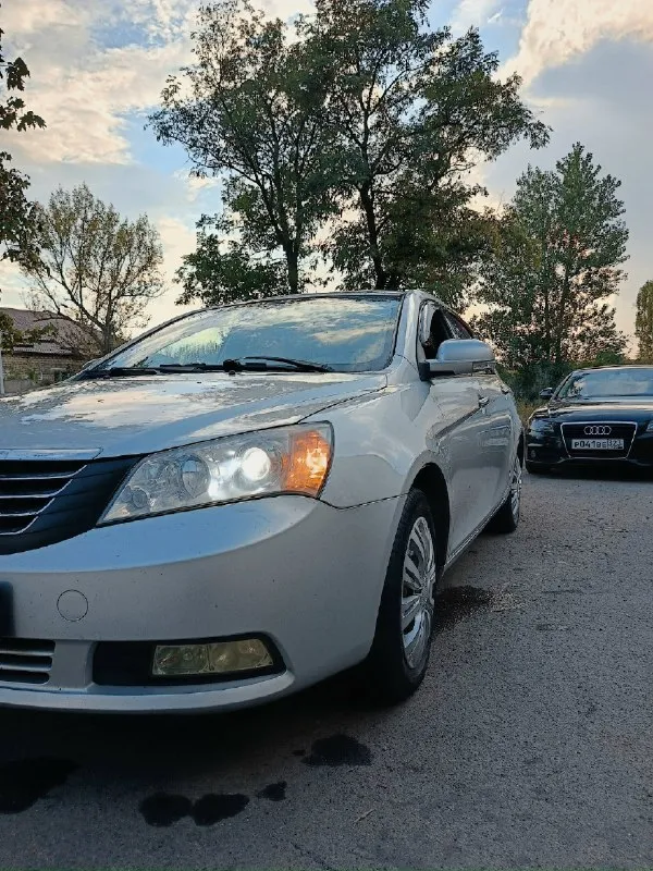 ❗❗❗Цена 400 т. Р ❗❗❗продам geely emgrand ec7 2013 механика пробег 172 дно целое. Ходовка перебранная ухожанный чистый салон. Зимняя новая резина + лето - стеклоподьëмники - прогрев заднего стекла и зеркал - подогрев передних сидений - кожаный салон - хорошая музыка, экран - камера заднего вида экран - кондиционер ( заправленный) - печка очень хорошо греет - парктроники работают возможность просмотра в ближайших городах г. Торез все интересующие вопросы в лс или по номеру телефона +79497149776 telegram : +7949 535 00 34
📞 Звоните: +7(949)7149776 - фотография - 2