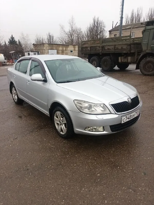 Продам цена 690 тысяч торг
Шкода октавия
Год 2012
Пробег 320
Мотор 1.8 т
1. Владелец за все историю
Последняя фиксация пробега 90 тысяч
По документам все чисто готов присутствовать в мрео
Коробка автомат айсин
Салон в хорошем состоянии
Электрика вся работает
Комплектация
Двух зонный климат
Обогрев передних сидений
Обогрев задних сидений
Эл зеркала складываются
Обогрев зеркал
Мульти руль
Парктроники
Адаптивный свет
Туманки
По технической части все хорошо
Мотор не дымит не троит масло не кушает
Коробка 6ст переключает как положенно
Ходовая в порядке
Не гнилая но нужно заниматься лкп
Осмотр город донеце
+79498915814 - фотография - 1