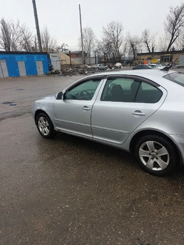 Продам цена 690 тысяч торг
Шкода октавия
Год 2012
Пробег 320
Мотор 1.8 т
1. Владелец за все историю
Последняя фиксация пробега 90 тысяч
По документам все чисто готов присутствовать в мрео
Коробка автомат айсин
Салон в хорошем состоянии
Электрика вся работает
Комплектация
Двух зонный климат
Обогрев передних сидений
Обогрев задних сидений
Эл зеркала складываются
Обогрев зеркал
Мульти руль
Парктроники
Адаптивный свет
Туманки
По технической части все хорошо
Мотор не дымит не троит масло не кушает
Коробка 6ст переключает как положенно
Ходовая в порядке
Не гнилая но нужно заниматься лкп
Осмотр город донеце
+79498915814 - фотография - 3