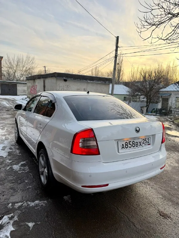 Продам skoda octavia a5 2011 года
Двигатель 1.8t работает идеально, родной пробег 224 тыс км, авто никогда не было в такси и т. Д, хорошая автотека (скину по запросу) коробка автомат 7ми ступенчатый dsg, обслужена и работает как с завода, ходовая перебрана, резина зима практически новая, акб новый, хорошая комплектация: полный эл. Стекло пакет, 2х зонный климат контроль, датчик света и дождя, круиз контроль, подогревы сидений, заводские задние парктроники, туманки, заводские линзы в фарах, кузов для своих лет в очень достойном состоянии, ни одна деталь не крутилась, не снималась и не билась, есть окрасы (убирали ваговские болячки) цена 710 000 рублей
Смотреть в макеевке +79495570537
Либо +79920409993 теле2
📞 🇷🇺 Звоните: +79495570537 - фотография - 4