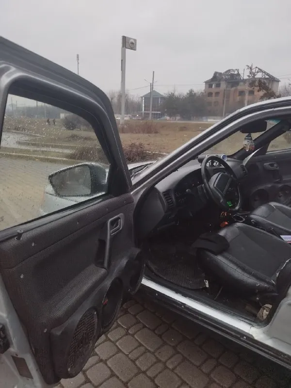 Срочно продам автомобиль ваз 2112.
2004 Года в хорошем состоянии 🔥
Работает идеально 1.6 шеснар. Коробка все отлично по ходовой части все идеал едет как новый автомобиль !! Белая оптика стекло подъемники 4 регулировка зеркал подогрев сидений хорошая и качественная музыка сигнализация центральный замок титановые диски р14 резина зима печка работает дно пороги все идеально!не. Гнилая выхлоп трасса стингер
Салон в хорошем состоянии по документам полный порядок птс стс дкп без штрафов и запретов !! Авто без вложений по технике на 5 сел поехал цена 225.000 торг хороший или обмен с вашей доплатой !! Город донецк звоните по номеру телефона. +79495856920 телеграмм есть возможно пригон!
📲 Tg: юра ага
📞 Звоните: +7(949)5856920 - фотография - 10