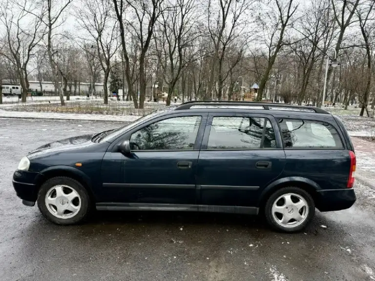 Продам опель астра в универсале, караван.
Мотор 16v масло не ест, не дымит, не троит.
Пробег 203000 родной (любые проверки)
Все стекла родные!
Комплектация передние эсп, гур, кондиционер обслужен этим летом, холодит отлично.
По кузову выглядит отлично, не гнилой, есть небольшие моменты в силу возраста.
Документы в полном порядке, любое переоформление, тех осмотр пройден!!!
Собственник.
Цена 385000
Г. Харцызск
+79494450187 - фотография - 4