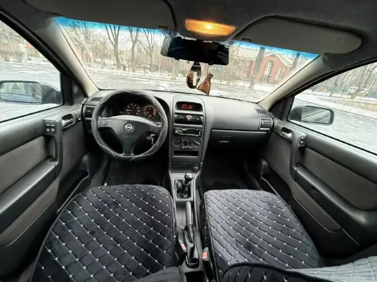 Продам опель астра в универсале, караван.
Мотор 16v масло не ест, не дымит, не троит.
Пробег 203000 родной (любые проверки)
Все стекла родные!
Комплектация передние эсп, гур, кондиционер обслужен этим летом, холодит отлично.
По кузову выглядит отлично, не гнилой, есть небольшие моменты в силу возраста.
Документы в полном порядке, любое переоформление, тех осмотр пройден!!!
Собственник.
Цена 385000
Г. Харцызск
+79494450187 - фотография - 6