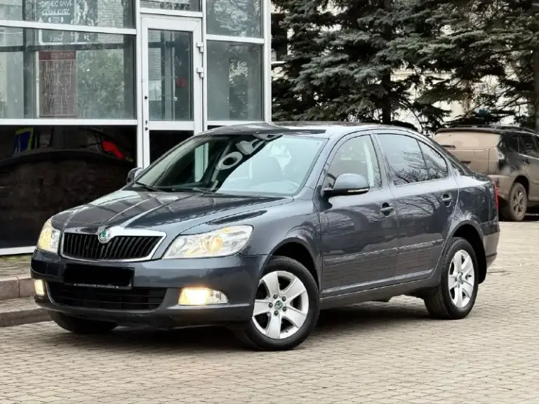 Skoda octavia
Год выпуска - 2012
Двигатель - 1.8t
Автоматическая кпп ( asin )
Пробег - 201.000км
Цена - 985.000₽
Тел. - +79493902663
Либо: - +79496799814 - фотография - 1