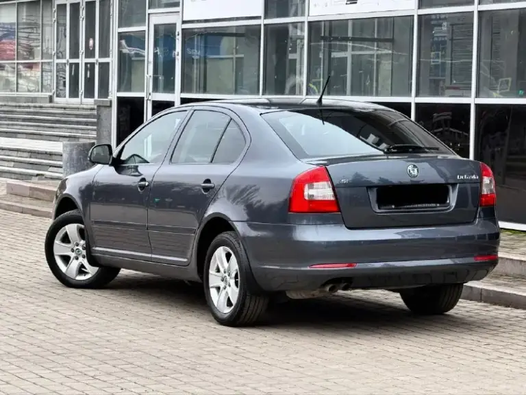 Skoda octavia
Год выпуска - 2012
Двигатель - 1.8t
Автоматическая кпп ( asin )
Пробег - 201.000км
Цена - 985.000₽
Тел. - +79493902663
Либо: - +79496799814 - фотография - 3