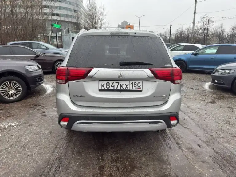 Mitsubishi outlander
Год выпуска: 2019
Тип кпп: автоматическая
Объем двигателя: 2.4 литра
Тип топлива: бензин
Пробег: 90 000 км
Цена: 💥 2 250 000 ₽💥
Дополнительная информация:
Состояние нового авто
Полный привод
7 Мест
Бесключевой доступ
Кожаный салон
Двух-зонный климат контроль
Подогревы сидений
Электропривод сидений
Полный электропакет
Мультируль
Led оптика
Парктроники
Активная передняя камера
Камера заднего вида
Электропривод багажника
Технически в отличном состоянии
Кредитование на выгодных для вас условиях!
📞 🇷🇺 +7 949 509 3428
+7 949 839 2499 - фотография - 4