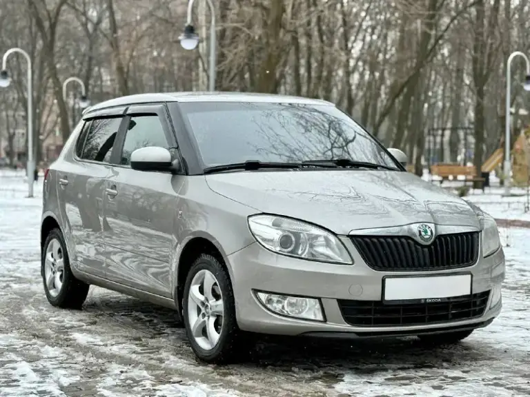 Skoda fabia ||
2012Г. 1.4
Пробег 186000
Коробка механика
По мотору и коробки
Нареканий нет
Комплектация
4 Стеклоподъемника
Кондиционер
Шумоизоляция
Сигнализация
Подогрев сидений
Штатная музыка
Aux bluetooth
Сабвуфер
Круиз
2 Ключа
Продажа через мрэо
Цена 640000
+79494165288
📞 Звоните: +7(949)4165288 - фотография - 1