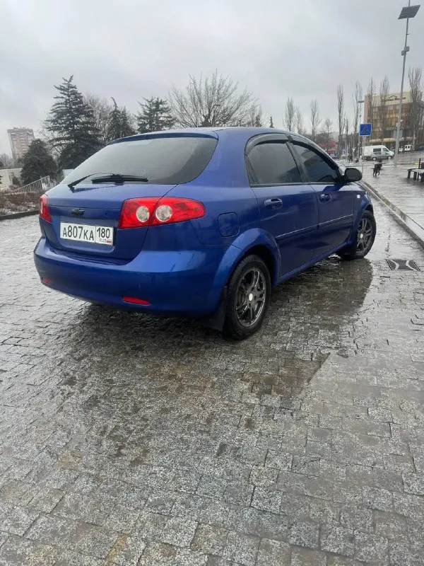 В продаже chevrolet lacetti 2007 года выпуска, механическая коробка передач
Пробег 184 тыс. Км.
Автомобиль на надежном моторе 1,4. Работает отлично, не троит не дымит. Машину делал для себя и обслуживалась вовремя. Все замены были записаны с пробегом в блокнот. Масло не расходует от слова совсем, от замены до замены в одном уровне. Масло менялось каждые 5000 км
По кузову в хорошем состоянии.
Цена : 575 000 ₽ (торг)
Телефон для связи: +79493923275
Место осмотра : донецк - фотография - 3