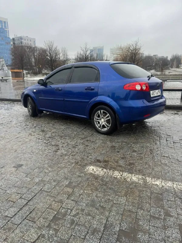 В продаже chevrolet lacetti 2007 года выпуска, механическая коробка передач
Пробег 184 тыс. Км.
Автомобиль на надежном моторе 1,4. Работает отлично, не троит не дымит. Машину делал для себя и обслуживалась вовремя. Все замены были записаны с пробегом в блокнот. Масло не расходует от слова совсем, от замены до замены в одном уровне. Масло менялось каждые 5000 км
По кузову в хорошем состоянии.
Цена : 575 000 ₽ (торг)
Телефон для связи: +79493923275
Место осмотра : донецк - фотография - 4