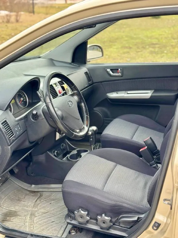 ❤️ Hyundai getz at

💰Цена: 640 000р
🏢Город: мариуполь
📅Год выпуска: 2006
🧾Пробег: 105 842км
⚙️Двигатель: 1.4
⛽Топливо: бензин
⚙️Кпп: автомат

📞 Телефон:

+7-949-727-41-51
+7-989-263-55-56
+7-949-551-91-52

💾 Описание:

✅ Местный, не пригнанный автомобиль
✅ Один владелец, птс оригинал
✅ Кузов в отличном состоянии
✅ Техническая часть на 5+
✅ Салон как новый
✅ Коробка автомат

Кондиционер ❄️ (работает отлично), abs, airbag, 4 стеклоподъемника, электро зеркала, гидроусилитель руля, птф, регулировка сиденья по высоте, магнитола с usb.

Улица шевченко 269

🏦 Возможна продажа в кредит по двум документам. - фотография - 9