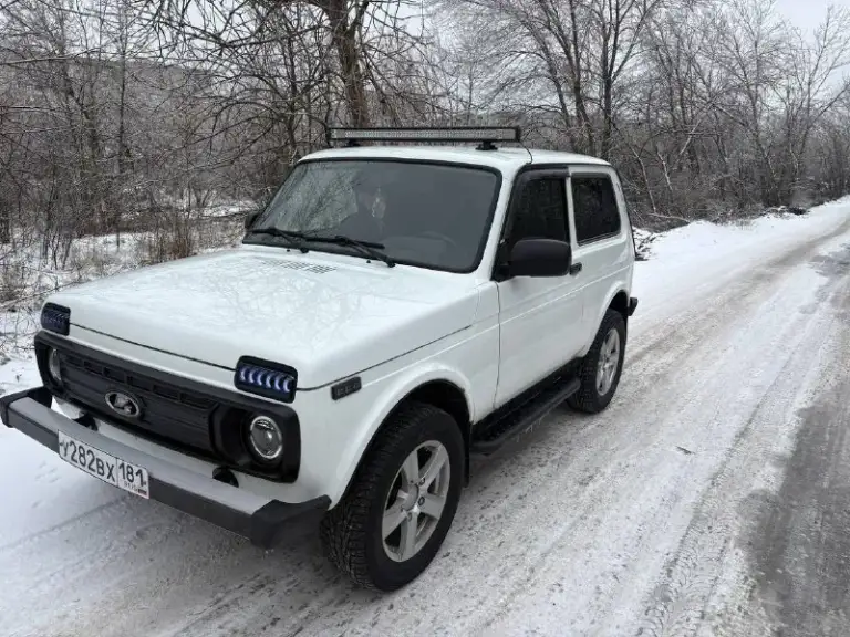 Ваз niva 21214
2019 Год
1.7 Бензин 84 л. С 8 кл
Мкпп
97.000 Км родной пробег
Обогрев сидений, электропривод зеркал, подогрев заднего стекла, центральный замок, эсп, из последнего перебрана ходовая, новый радиатор печки, установлен доп свет (балка), стоит неплохая музыка, масло в двигателе менялось 1000 км назад, по мотору без нареканий, немного гудит выжимной подшипник (новый отдам с машиной). Автомобиль полностью обслужен и на полном ходу, вся в родном окрасе, небольшой рыжик на левом переднем крыле.

Все вопросы по телефону
Цена 750.000 т. Р. (торг)

+7 (959) 133-08-18

Территориально г. Ровеньки
📞 Звоните: +7(959)1330818 - фотография - 1