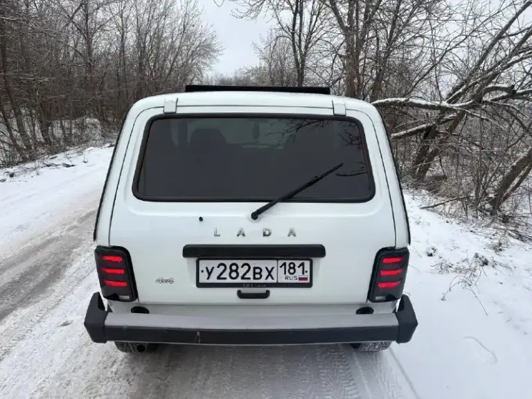 Ваз niva 21214
2019 Год
1.7 Бензин 84 л. С 8 кл
Мкпп
97.000 Км родной пробег
Обогрев сидений, электропривод зеркал, подогрев заднего стекла, центральный замок, эсп, из последнего перебрана ходовая, новый радиатор печки, установлен доп свет (балка), стоит неплохая музыка, масло в двигателе менялось 1000 км назад, по мотору без нареканий, немного гудит выжимной подшипник (новый отдам с машиной). Автомобиль полностью обслужен и на полном ходу, вся в родном окрасе, небольшой рыжик на левом переднем крыле.

Все вопросы по телефону
Цена 750.000 т. Р. (торг)

+7 (959) 133-08-18

Территориально г. Ровеньки
📞 Звоните: +7(959)1330818 - фотография - 5