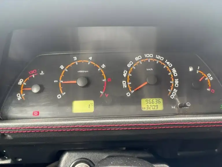 Ваз niva 21214
2019 Год
1.7 Бензин 84 л. С 8 кл
Мкпп
97.000 Км родной пробег
Обогрев сидений, электропривод зеркал, подогрев заднего стекла, центральный замок, эсп, из последнего перебрана ходовая, новый радиатор печки, установлен доп свет (балка), стоит неплохая музыка, масло в двигателе менялось 1000 км назад, по мотору без нареканий, немного гудит выжимной подшипник (новый отдам с машиной). Автомобиль полностью обслужен и на полном ходу, вся в родном окрасе, небольшой рыжик на левом переднем крыле.

Все вопросы по телефону
Цена 750.000 т. Р. (торг)

+7 (959) 133-08-18

Территориально г. Ровеньки
📞 Звоните: +7(959)1330818 - фотография - 8