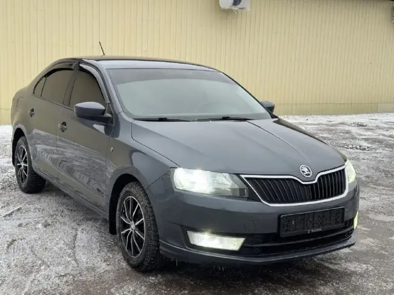 🔥Skoda rapid🔥
В шикарном состоянии!
✅Куплен новым в салоне в 2015г
✅Кузов лифтбек
✅Мотор 1.6
✅Бензиновый мрi (атмосферный)
✅Коробка механика 5ст.
✅Передний привод
✅Пробег 153.000 тыс. Км
✅2 Хозяин

🔥Комплектация✅сигнализация с меткой
✅Би лэд в фарах
✅Лэд птф
✅Сигнализация
✅Разъемы под aux usb
✅Разъем 12v
✅Магнитола
✅Литые диски r15
✅Тех осмотр пройден, готов к регистрации в мрэо

🔥В подарок новому владельцу
Полный бак топлива🔥
✅Донецк.
Стоимость 1.100.000₽
Тел. +7949-50-800-60 - фотография - 2