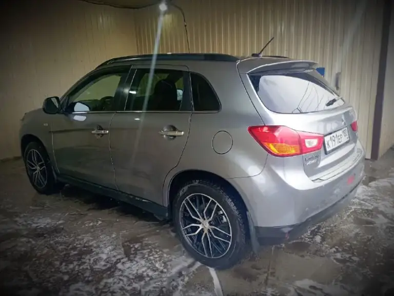 Продаю mitsubishi asx,
Двигатель: бензин, 2 л
Коробка передач: акп
Привод: полный
Пробег: 100 000
Салон: кожа
Год: 2013
Панорамная крыша
Цена: 1 200 000,возможен торг
Обмен не интересует.
+79498150010
📞 Звоните: +7(949)8150010 - фотография - 2
