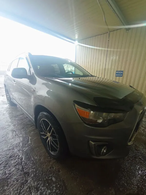 Продаю mitsubishi asx,
Двигатель: бензин, 2 л
Коробка передач: акп
Привод: полный
Пробег: 100 000
Салон: кожа
Год: 2013
Панорамная крыша
Цена: 1 200 000,возможен торг
Обмен не интересует.
+79498150010
📞 Звоните: +7(949)8150010 - фотография - 3
