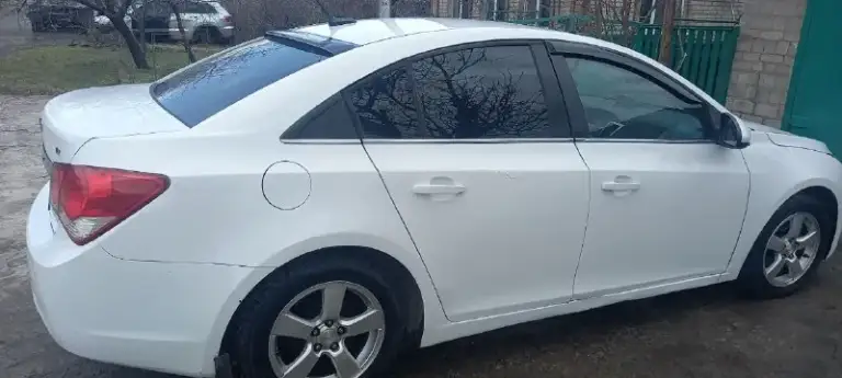 Продам chevrolet круз 1,4 турбина. 2013г. 6ти ступка. Пробег 240тыс. Все кнопки работают, кондиционер работает. Требует немного внимания. Цена 700 тыс. Торг присутствует. Тел. +79497109858
📞 Звоните: +7(949)7109858 - фотография - 4