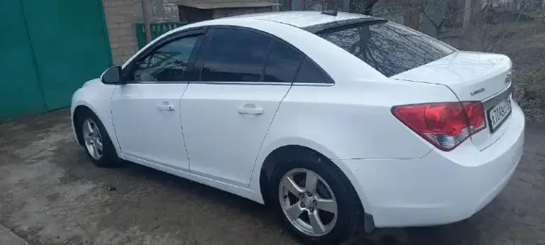 Продам chevrolet круз 1,4 турбина. 2013г. 6ти ступка. Пробег 240тыс. Все кнопки работают, кондиционер работает. Требует немного внимания. Цена 700 тыс. Торг присутствует. Тел. +79497109858
📞 Звоните: +7(949)7109858 - фотография - 5