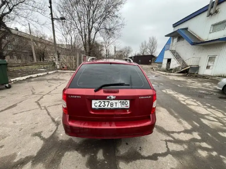 Собственник !!!
Продам лачетти 2007 года в кузове универсал.
Объем двигателя 1.6
Пробег 269000 км ( ничего никогда не крутили)
По факту 2 владелец
90% Машины в родном окрасе
Присутствуют царапинки и другие следы эксплуатации. Кондёр обслужен и работает. Печка дует, подогревы работают. Салон нормальный
Машина на ходу каждый день.
Перекупы не беспокойте, за 500 не продам. С продажей не спешу.
Цена 585000 торг будет реальному покупателю
Всем удачных продаж и покупок!
+79497956303
+79493903302
Г. Донецк - фотография - 4