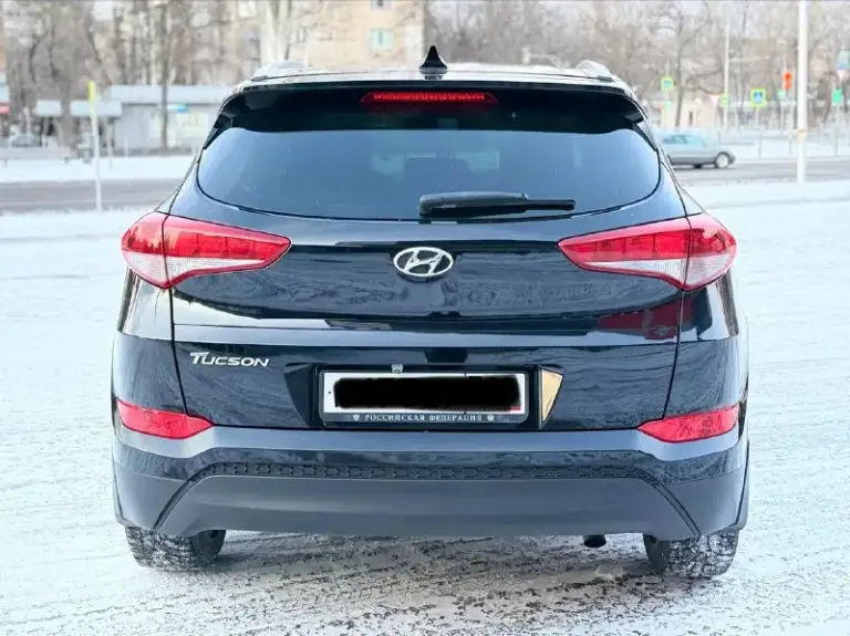 Hyundai tucson
2018Г бензин 2.0 автомат
Автомобиль весь в заводском окрасе!
Один собственник из самого автосалона!
Очень комфортный автомобиль!
Есть все для комфортного вождения!
Подогрев сидений передних и задних,
Подогрев руля,
Камера заднего вида,
Монитор андроид,
Парктроник,
Мульти руль,
Круиз-контроль,
Климат-контроль,
Авто свет,
Датчик дождя,
И многое другое….
Есть диагностическая карта в мрэо переоформление помогу!!!
Юридически автомобиль чист!!!
Цена 1,860₽срочно
Все вопросы по тел+79494681080
📞 Звоните: +7(949)4681080 - фотография - 5