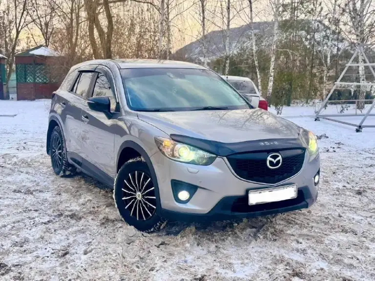 Mazda cx-5, 2013 г. , максимальная комплектация
Продаю надежный и ухоженный кроссовер.
🔹 Двигатель: 2.0 бензин
🔹 Пробег: 165 000 км
🔹 Комплектация: максимальная
Автомобиль не бит, не крашен, весь в родном окрасе. Кузов ровный, без повреждений и коррозии.
Техническое состояние отличное: двигатель работает тихо и ровно, коробка без рывков, подвеска без посторонних звуков. Все обслуживание проводилось своевременно.
Магнитола стоит дорогая, камера сабвуфер усилитель и 4 динамика
Салон чистый, ухоженный, не прокурен. Богатая комплектация: все функции работают исправно.
Документы в полном порядке, юридически чистый автомобиль.
Отличный вариант для города и трассы — комфортный, экономичный и надежный.
Разумный торг у капота. Осмотр по договоренности. Донецк
Возможен обмен
Возможно продажа в кредит
Цена 1 490 000
+79895435743 Телеграм ватсап
+79495095858
📲 Tg: николай н а
📞 Звоните: +7(949)5095858 - фотография - 1